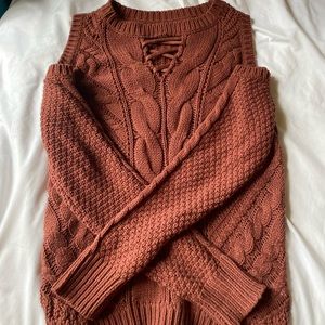 Aéropostale peekaboo shoulder sweater